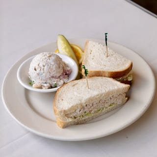 Tuna Sandwich